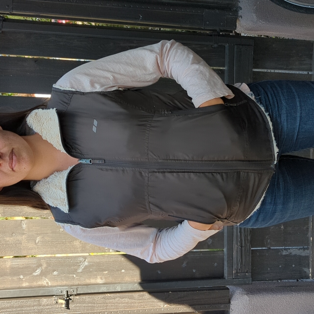 Koppen Reversible Full-Zip Fleece-Lined Vest, Women's M